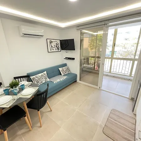 11 Beautiful Esmeralda, A/c, Wifi אדחה